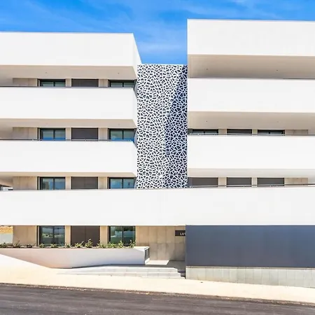 Apartament Design - Stylish & Spacious Retreat Lagos