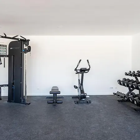 Design - Stylish & Spacious Retreat *