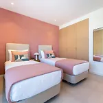 公寓 Design - Stylish & Spacious Retreat *