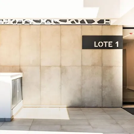 Design - Stylish & Spacious Retreat