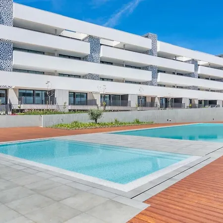 Apartment Design - Stylish & Spacious Retreat