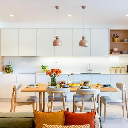 Design - Stylish & Spacious Retreat Lagos