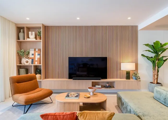 Design - Stylish & Spacious Retreat アパート *